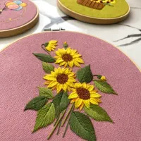 دیوارکوب گلدوزی