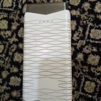 پاوربانک همزمان دوتا گوشی رو شارژ میکنه