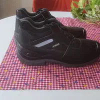 کفش ایمنی سر پنجه فولادی