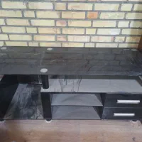 میز شیشه ای تلویزیون