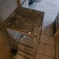 چهار پایه محکم آهنی