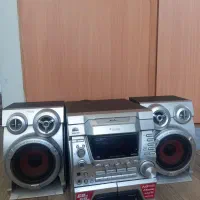 پلیر و ضبط نوار کاست و سی‌دی آیوا و دو اسپیکر