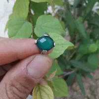 انگشتر نگین