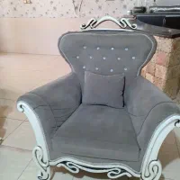 مبل کار کرده. ویترین. بار و آباژور