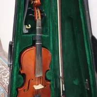 ویلن آماتی ۱۰۰