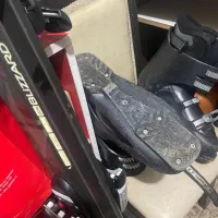 کفش و چوب اسکی