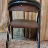 صندلی آهنی سنگین چرم قهوه ایی در حد نو اداری کمجا|صندلی و نیمکت|اندیشه, اندیشه فاز ۲|دیوار