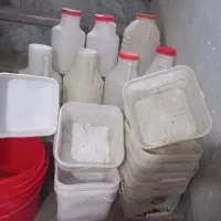 سطل و دبه و دبه ماست|ظروف نگهدارنده، پلاستیکی، یک‌بارمصرف|همدان, |دیوار