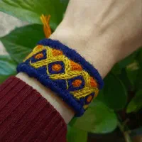 دستبند پته‌ اصیل تازه دوخته شده با ارسال رایگان