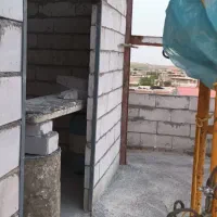 یک دستگاه بالابر ساختمانی