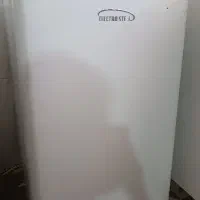 یخچال هتلی کوچیک درحدنو معاوضه با یخچال بزرگ