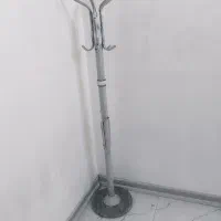 بند رخت چوب لباسی ایستاده