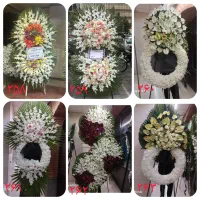 تاج گل کد ۲۴۱ ترحیم ختم برای عرض تسلیت وعزا یادبود