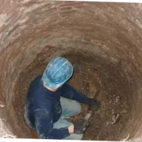 چاه کنی وسیمانکاری دیوارساختمان