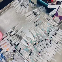 سرم تراپی و تزریقات در منزل