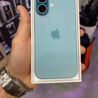 آیفون ۱۶ نرمال در حد آک با گارانتی