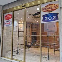 تعمیرجک پارکینگ و درب شیشه‌ای سراسر تهران