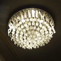 لوستر ۱۸ شعله چشمه نور در حد نو