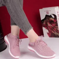 کفش های مردانه و زنانه