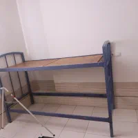 تخت دو طبقه آهنی