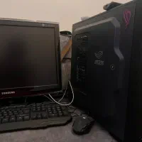 کیس با مانیتور کیبورد موس گیمینگ