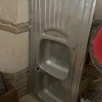 سینک ظرفشویی سالم و تمیز