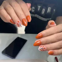 ناخن و کراتین کلاراباد