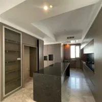 آپارتمان-240متری-کلید-نخورده