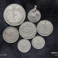 تعدادی سکه قدیمی