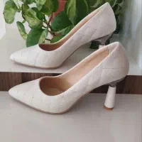 کفش پاشنه ۷سانت کاملا نو سفید ومشکی