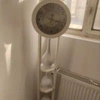 ساعت پایه دار