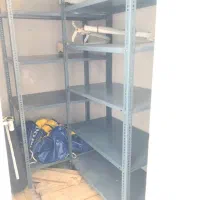 قفسه محکم (آهنی پیچ و مهره)