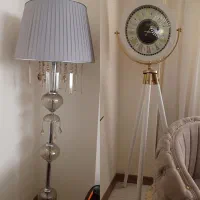 آباژور و ساعت ایستاده