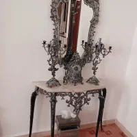 آینه وشمعدان ومجسمه چوبی