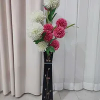 گل و گلدان تمیز