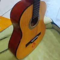 فروش گیتار کلاسیک زیر قیمت