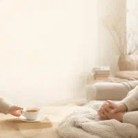 استخدام خانم برای امور منزل و مراقبت از سالمند