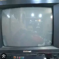 دو عدد تلویزیون