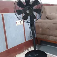 پنکه ایستاده
