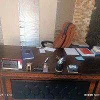 منشی بازار آهن