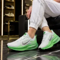 کفش اسپرت فوق العاده Nike مدل Vomero 18
