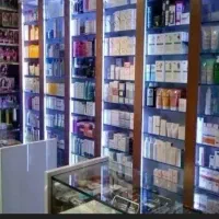 فروشنده آرایشی بهداشتی