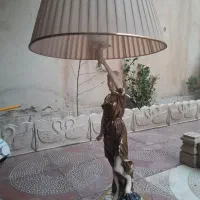 آباژور|چراغ خواب و آباژور|اندیشه, اندیشه فاز ۱|دیوار