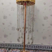آباژور ایستاده کنارسالنی ارتفاع ۱مترو۳۰ سانت