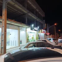 ساختمان-176متری-چند-منظوره-درقلب-تجاری-شهر