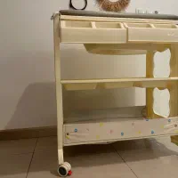 تخت تعویض و وان حمام کودک و نوزاد|اسباب و اثاث بچه|تهران, زعفرانیه|دیوار