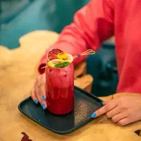 استخدام در تمامی قسمت های کافه رستوران