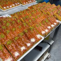 به یک راننده با ماشین نیازمندیم