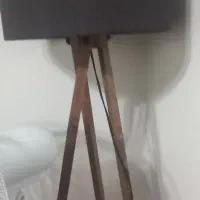 آباژورایستاده توسی