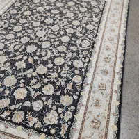 یک تخته فرش 9متری نقره ای با قالیچه 1.5 در 2.25|فرش|قم, نیروگاه|دیوار